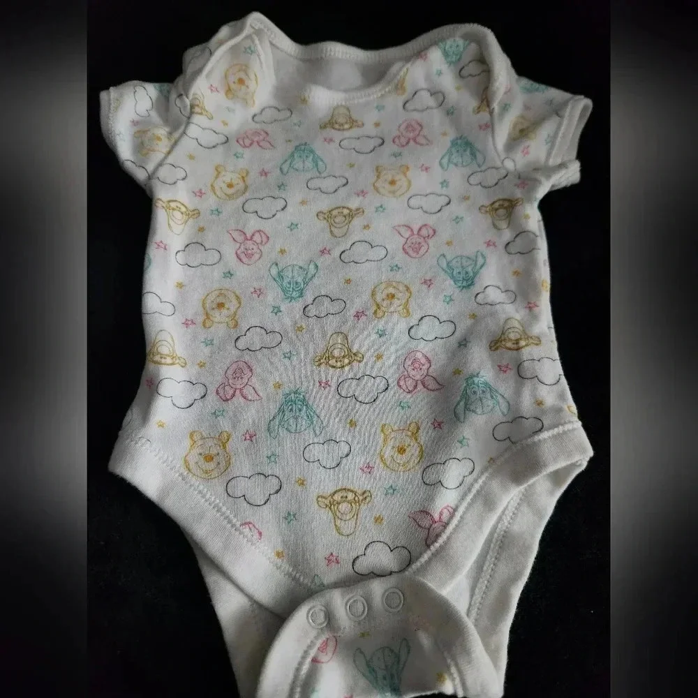 Winnie the Pooh Gendee Neutral Infant‎ onesie Size 3-6 Months